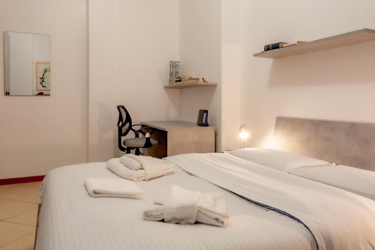 Bnbutler - Pellegrino Rossi, 42 - Ampio E Comodo Per 5 มิลาน ภายนอก รูปภาพ