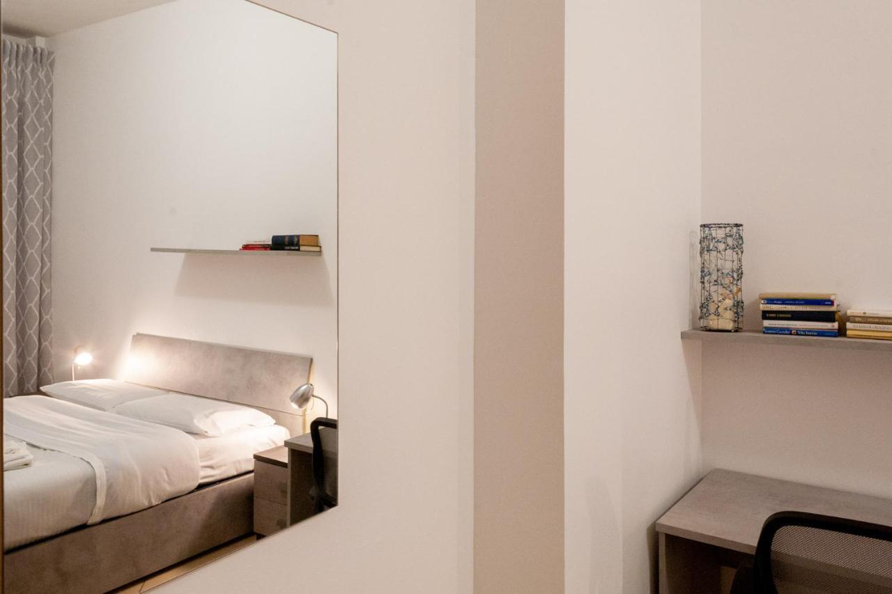 Bnbutler - Pellegrino Rossi, 42 - Ampio E Comodo Per 5 มิลาน ภายนอก รูปภาพ