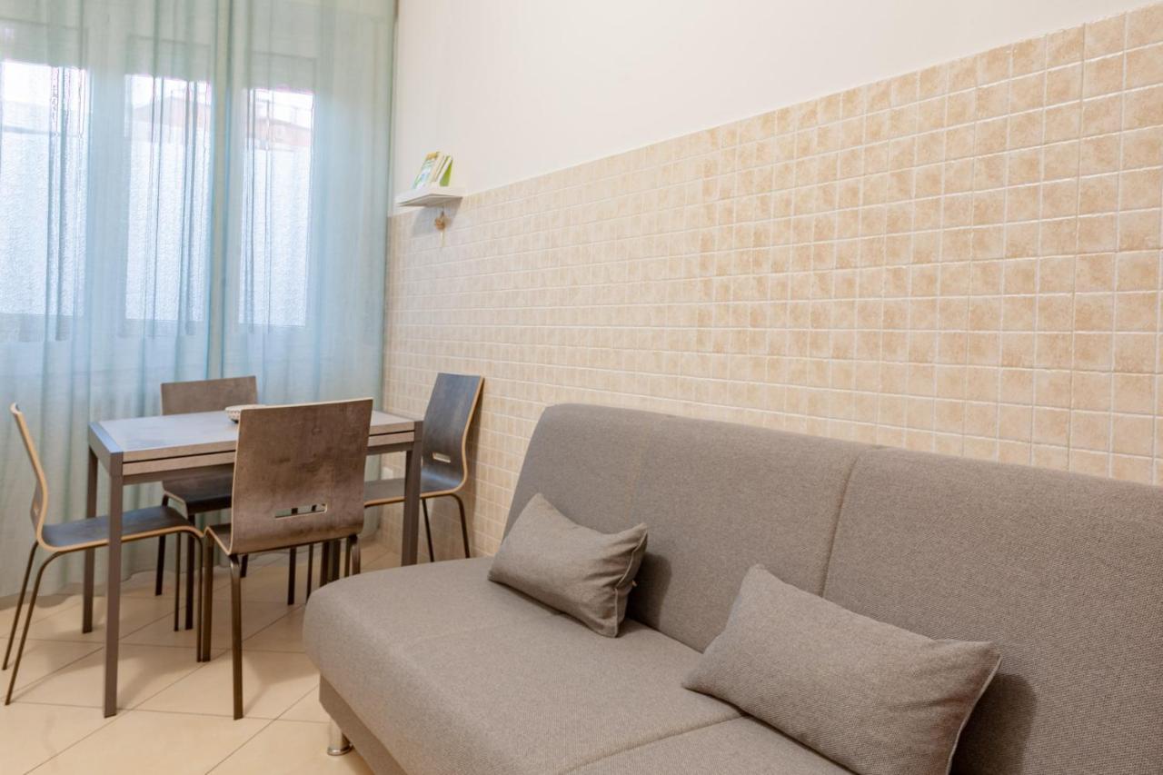Bnbutler - Pellegrino Rossi, 42 - Ampio E Comodo Per 5 มิลาน ภายนอก รูปภาพ